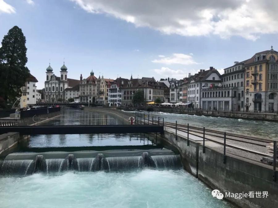 除了美，一无所有！跟我一起去体验瑞士欧洲之巅的旅程吧！