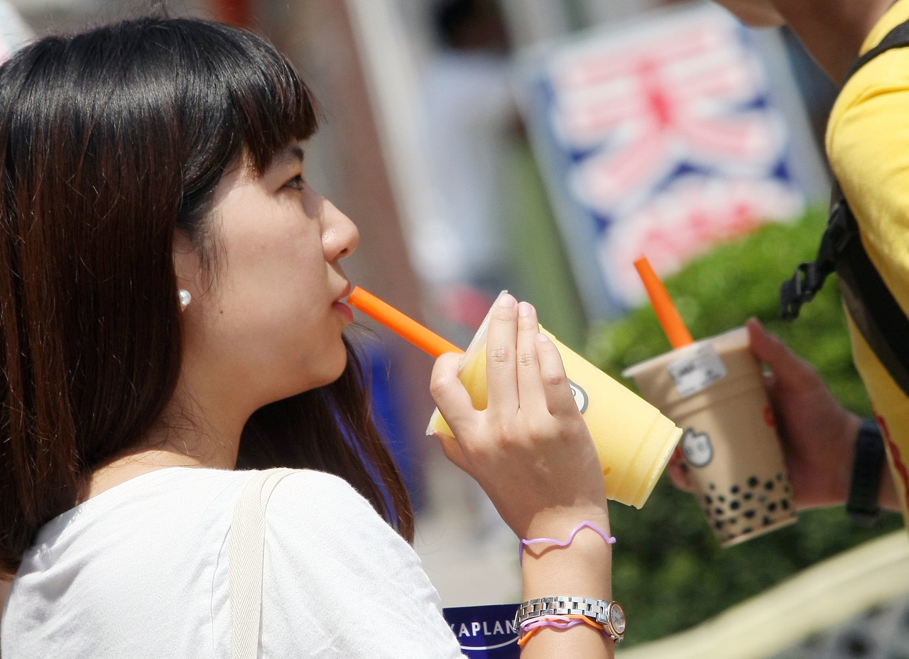 不要再等入秋的第一杯奶茶了,不要等秋天的第一杯奶茶了