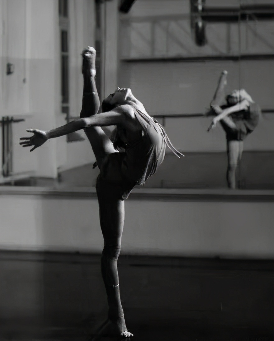 每次放假完回到学校,儿童刚开始学舞蹈怎么回复家长