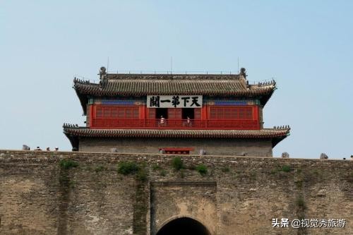 山海关长城八达岭长城全景图,长城最著名的景点山海关简介