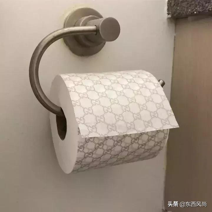 土豪的境界无法理解,LV镀金马桶,古驰的纸巾,买块砖1300