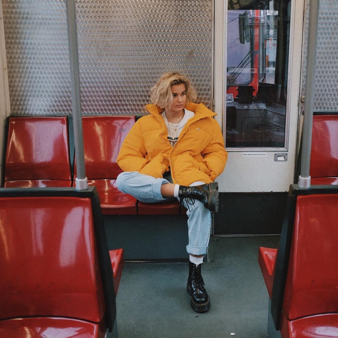 什么样的马丁靴鞋子显腿长,显瘦修饰腿型小个子马丁靴