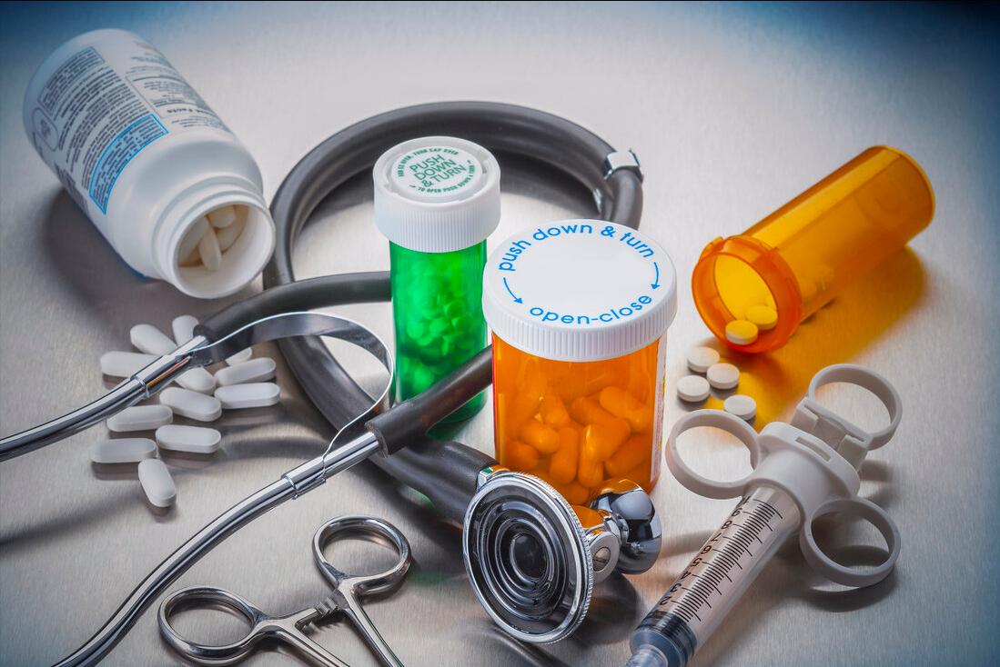 肛门有个东西脱出是痔疮还是疣体,肛门脱出来的疙瘩是痔疮还是肠癌