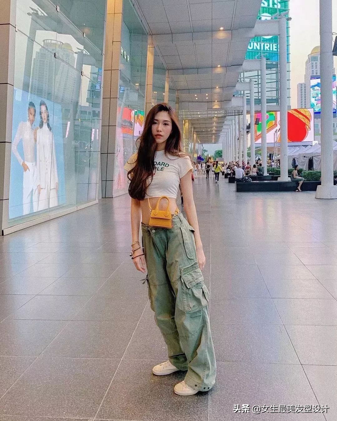 火遍全球的34套夏季时髦搭配示范，今年再不穿就真的落伍了