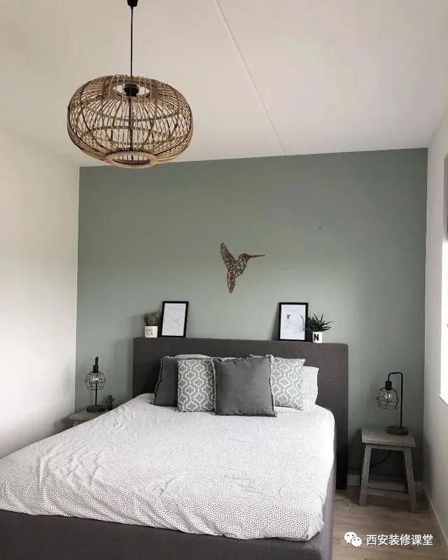 床头柜挡衣柜门？这些办法解决