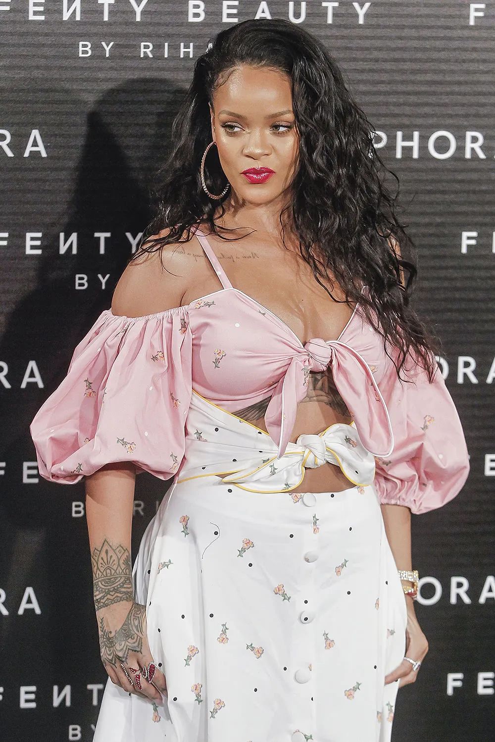 蕾哈娜与rocky还在交往吗,蕾哈娜17亿美元财产