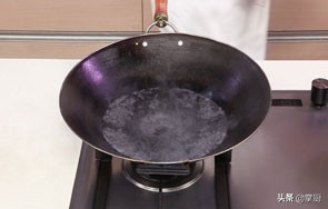 猪肚煲汤的洗法大全,猪肚汤有腥味不是坏了吧