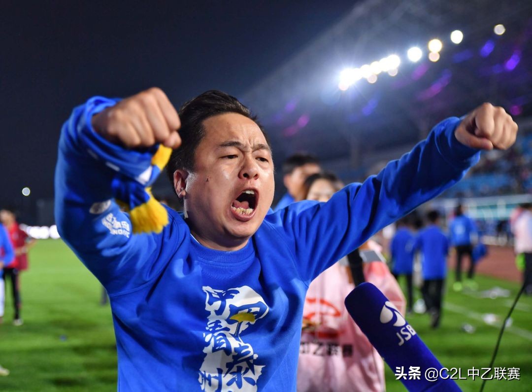 专刊“诚”攻与“城”功：足球荒漠变绿洲，因你更爱这座城（上）