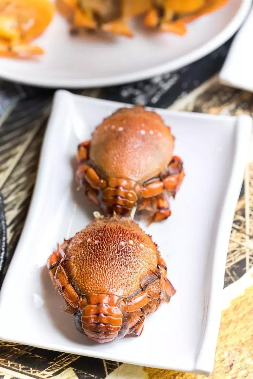 桥东爆出一锅「豪华花胶鸡」排队也要吃！还藏着一个海鲜市集