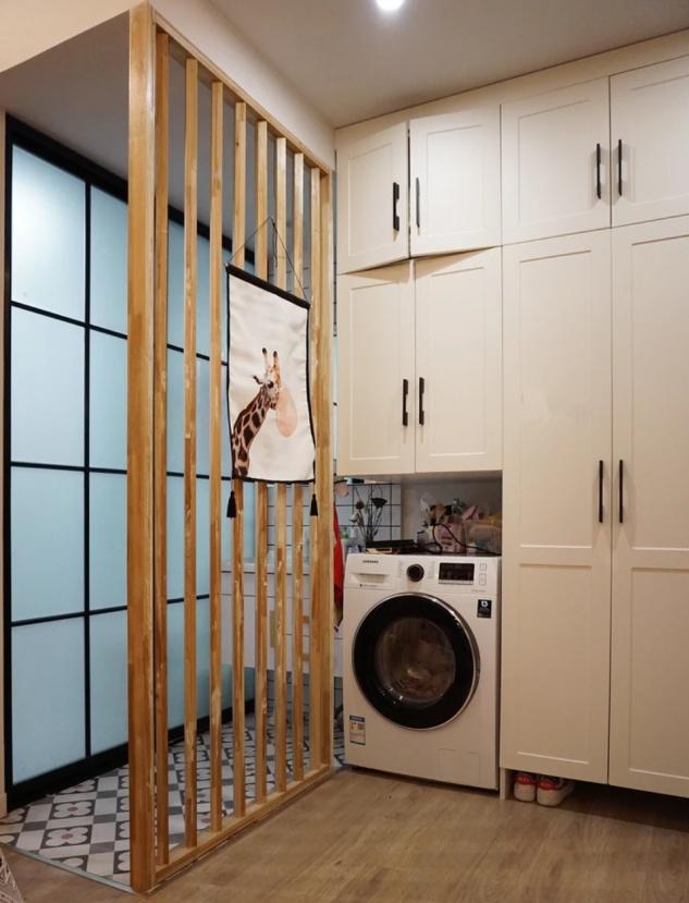 51㎡小宅，硬在衣柜上空“隔出”次卧，朋友不解！完工都夸太机智