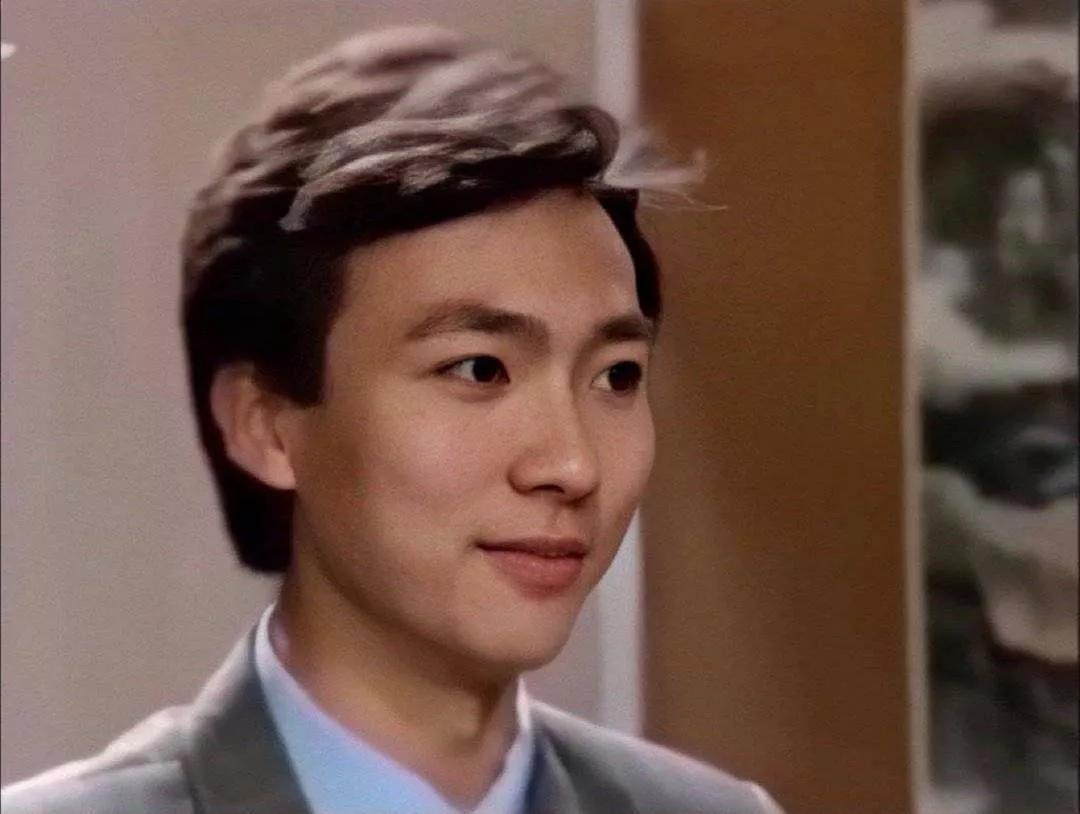 康辉多年后评价谢娜,康辉说谢娜无法沟通