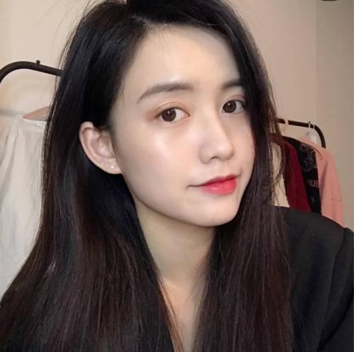 擦粉底液不服帖像搓泥一样,换了很多粉底液底妆还是暗沉斑驳