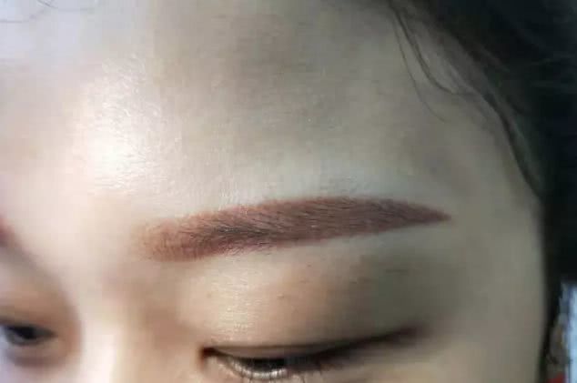 眉毛做坏了怎么办?看看常用的几个处理方法,做好功课再去改