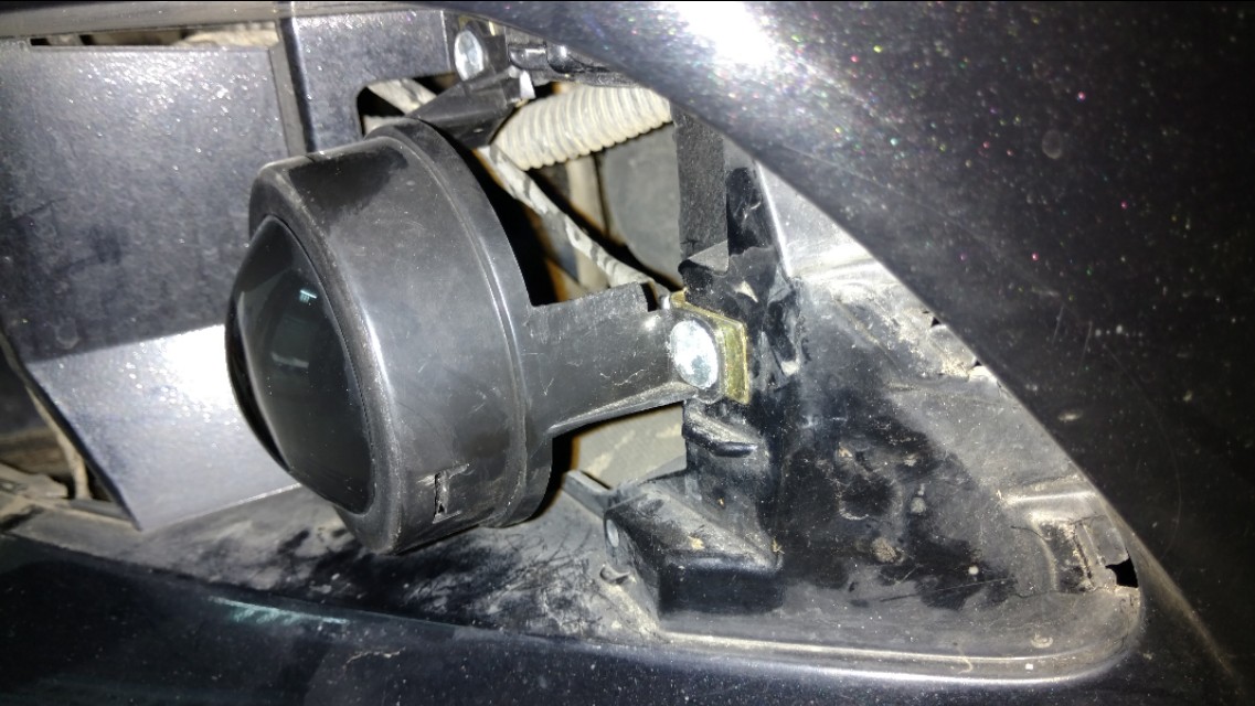 苏州奥迪a6大灯改装led大灯,长沙改led汽车大灯