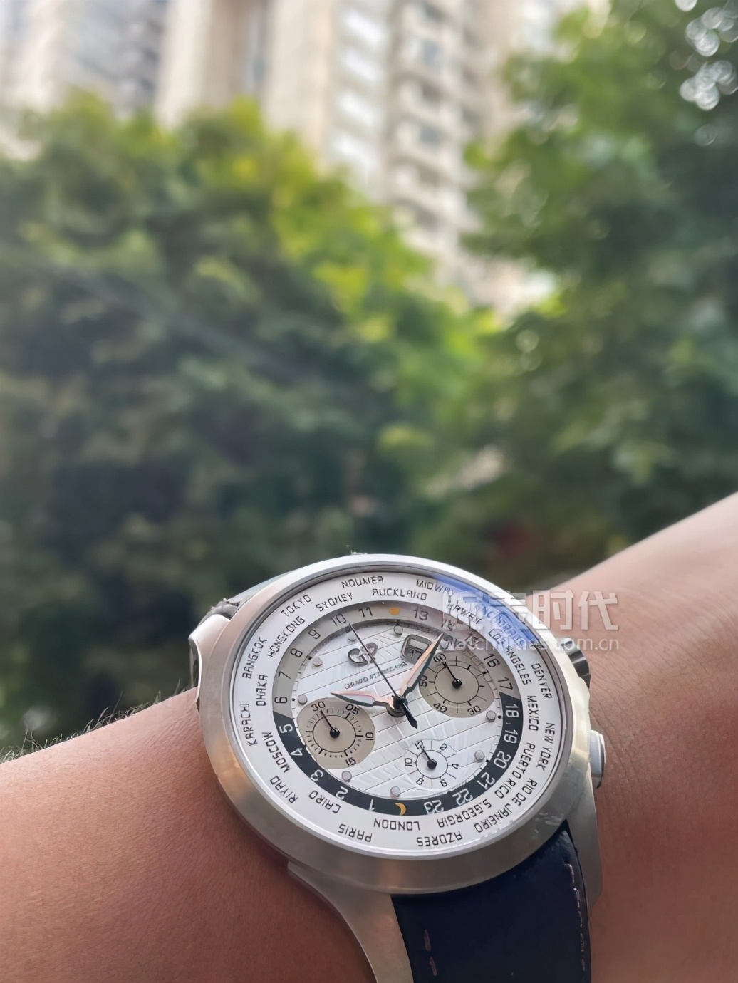 打工人手上适合戴什么,打工的一般戴什么表好点