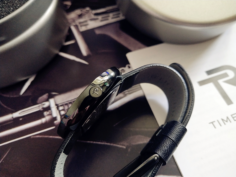 小米手表机芯价格,西铁城官方正品光动能电波腕表