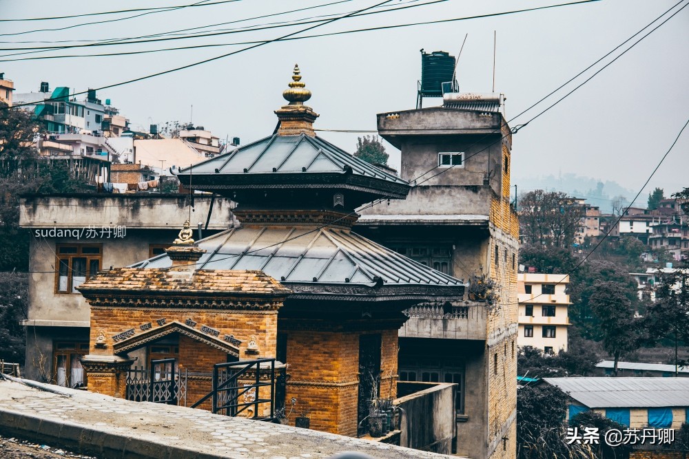 尼泊尔首都最穷的寺庙,尼泊尔贫民区的真实生活