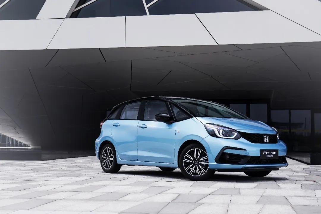 小型汽车的底盘都多高,小型车底盘