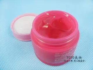 明星都在用的颈霜,改善颈纹颈霜让你拥有天鹅颈