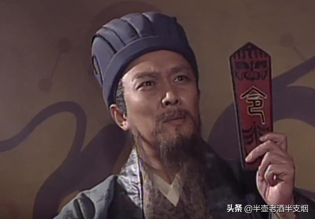 生肖属鸡,一真龙一卧龙,刘协与诸葛亮生死同年的背后有何隐情?