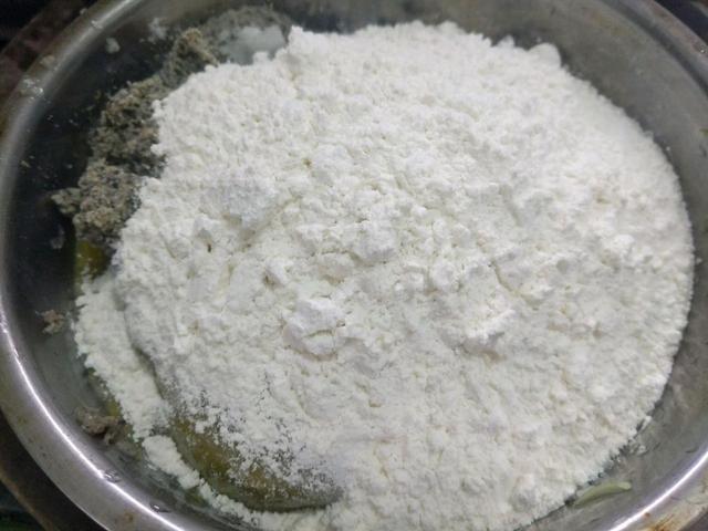 改善白发头，早餐就做这个饼给家人吃，豆渣变美味，做法特简单