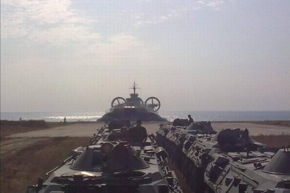 野牛级气垫登陆艇，近海登陆战的“霸王龙”