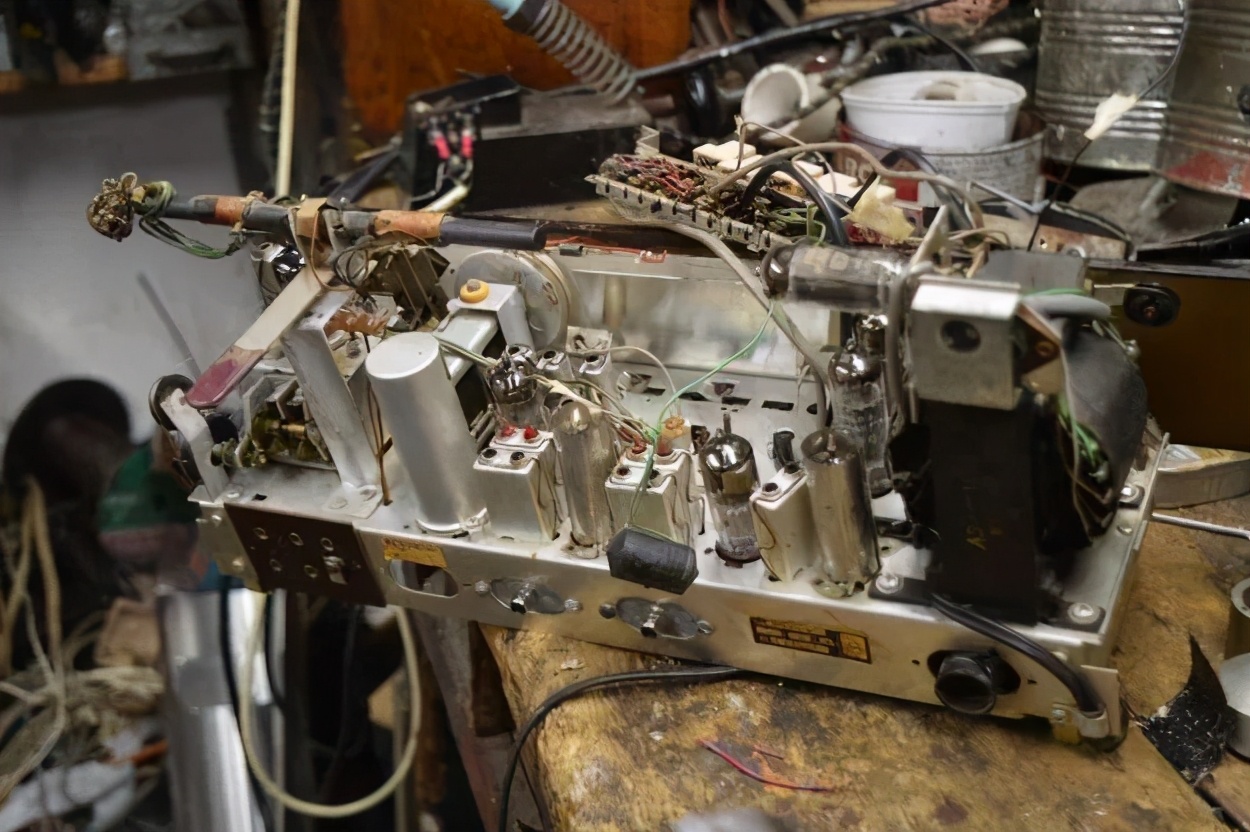 修理二手收音机,维修收音机