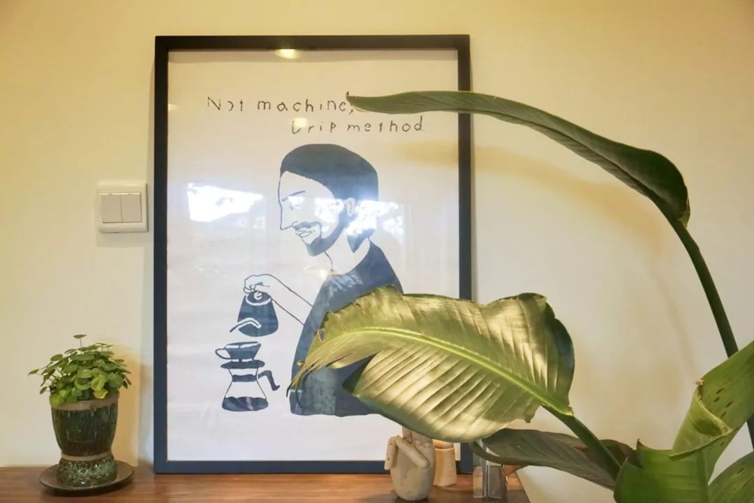 花椒、蛋烘糕和肉桂,对头,这里是咖啡店