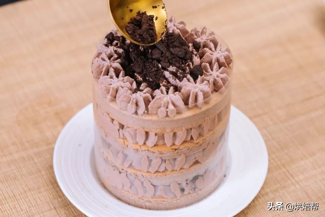 蛋糕抹面的技巧和手法在家自己做,一款不用抹面就可以完成的蛋糕