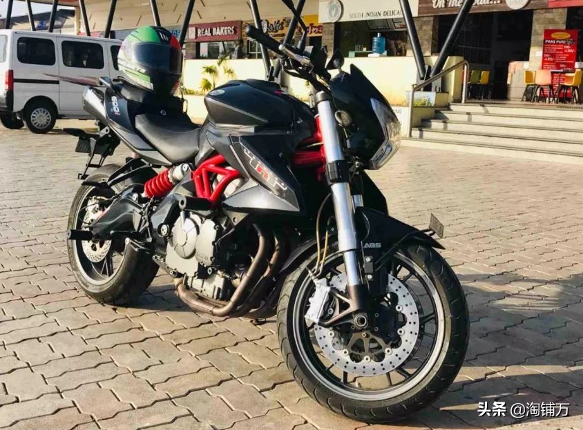 贝纳利黄龙600巡航摩旅,新老款贝纳利黄龙600四缸摩托车