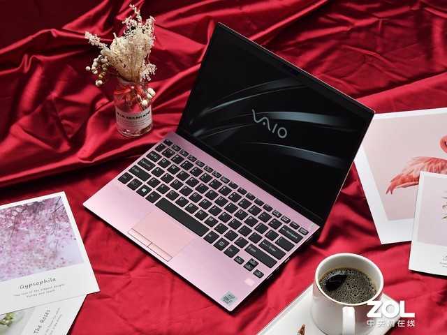 899g机身强塞六核酷睿VAIOSX12评测