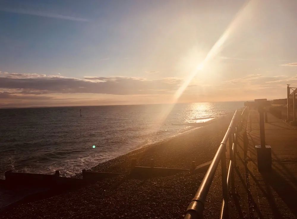 在英国开车自驾游,英国自驾游20000够吗