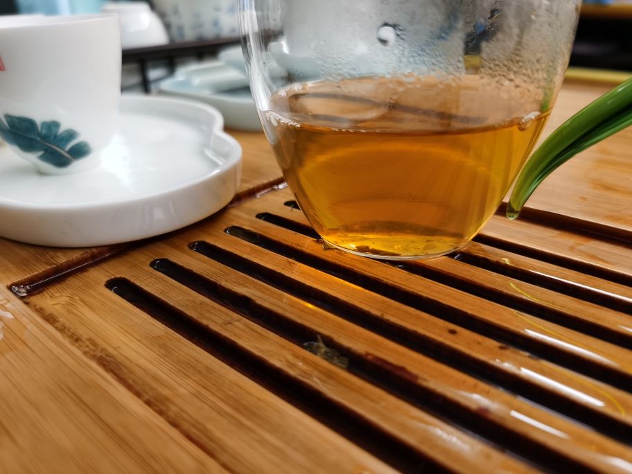 虎山行拨开云雾,虎山行普洱茶评测下关六星