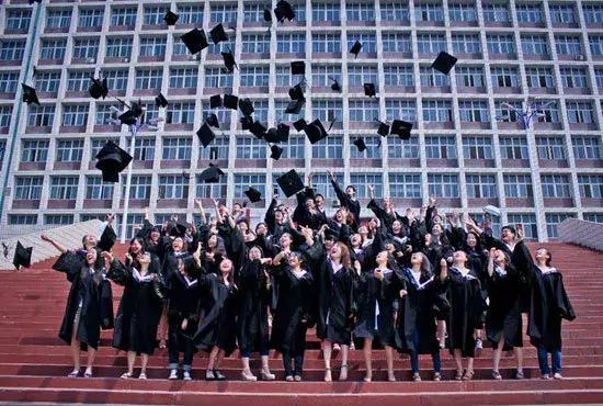 环球美食“潮”盛之旅，大融城新年邀你一起品鉴！