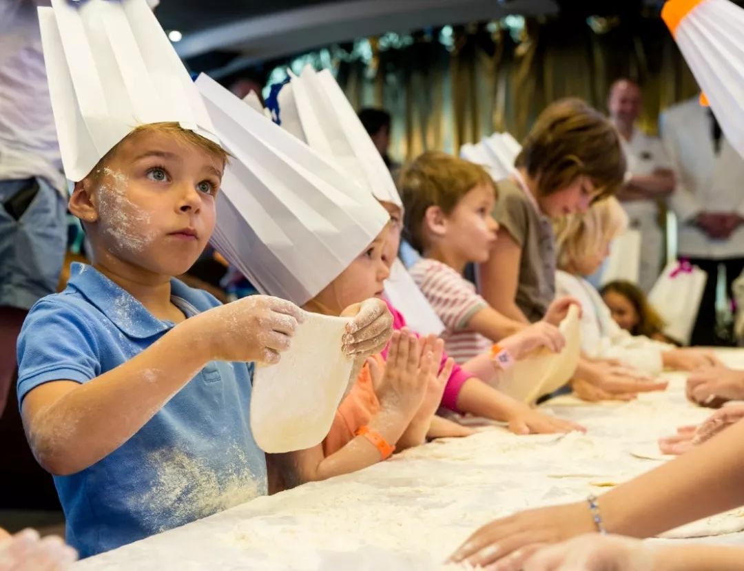 msc地中海辉煌号国际邮轮视频,msc地中海邮轮辉煌号