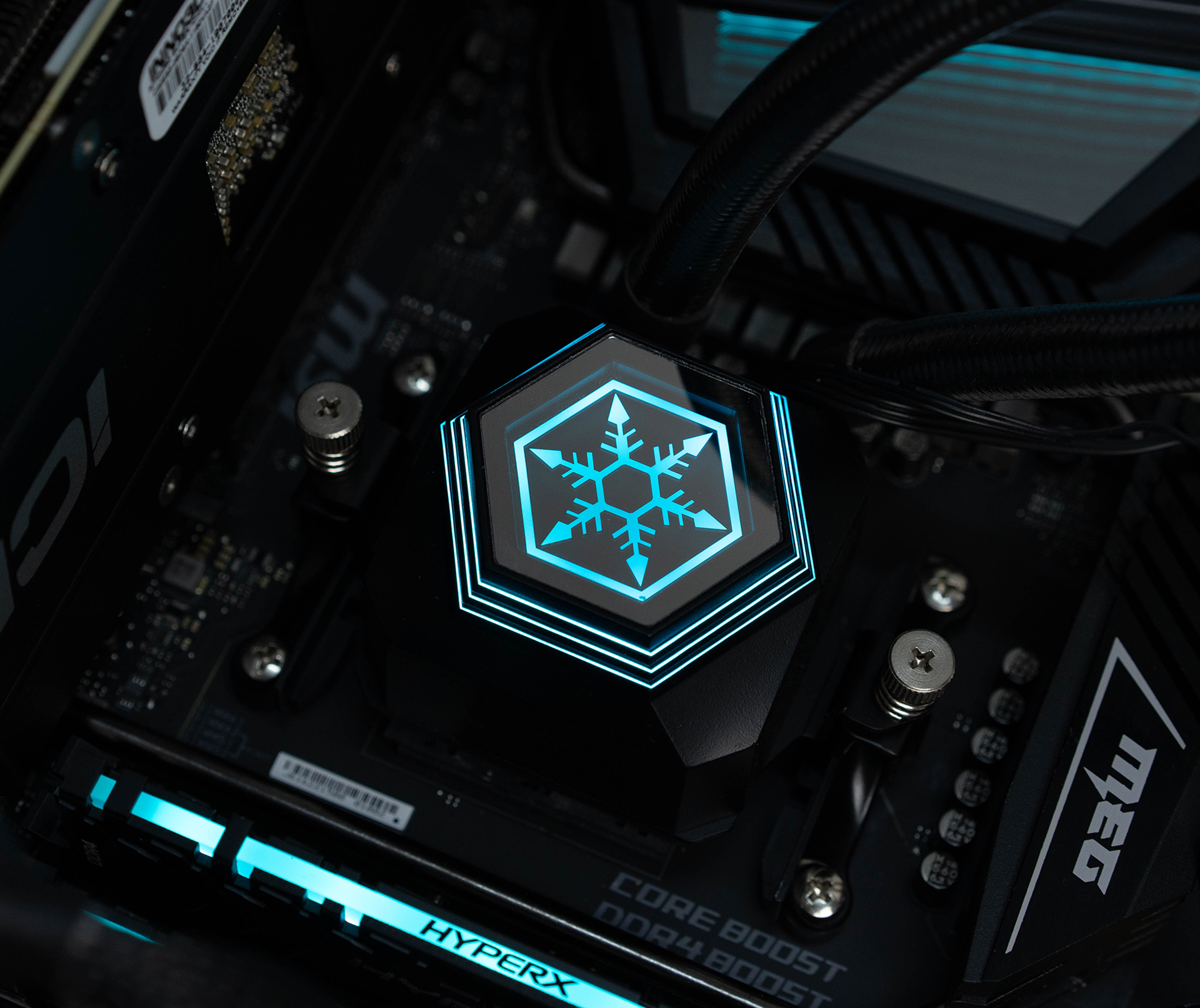 银欣360水冷散热器,压制12代处理器的水冷