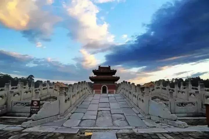 4月1日出游适合去哪里,4月适宜自驾游的路线