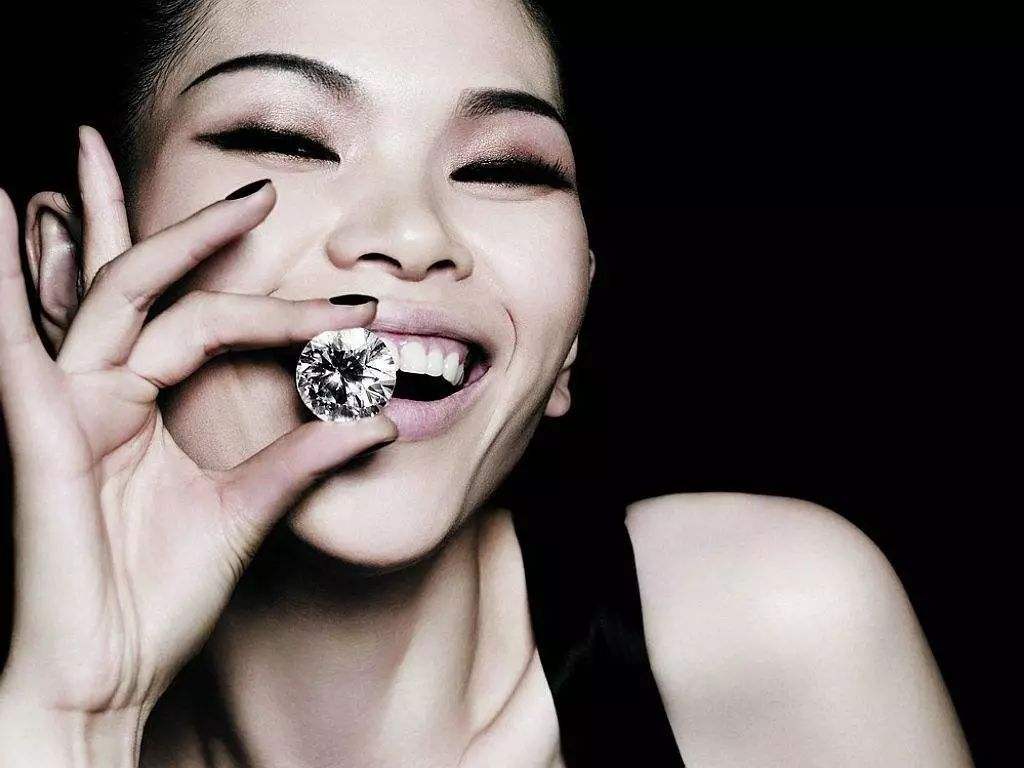 有哪些眼型的女生颜值都不低,桃花眼丹凤眼狐狸眼柳叶眼区别