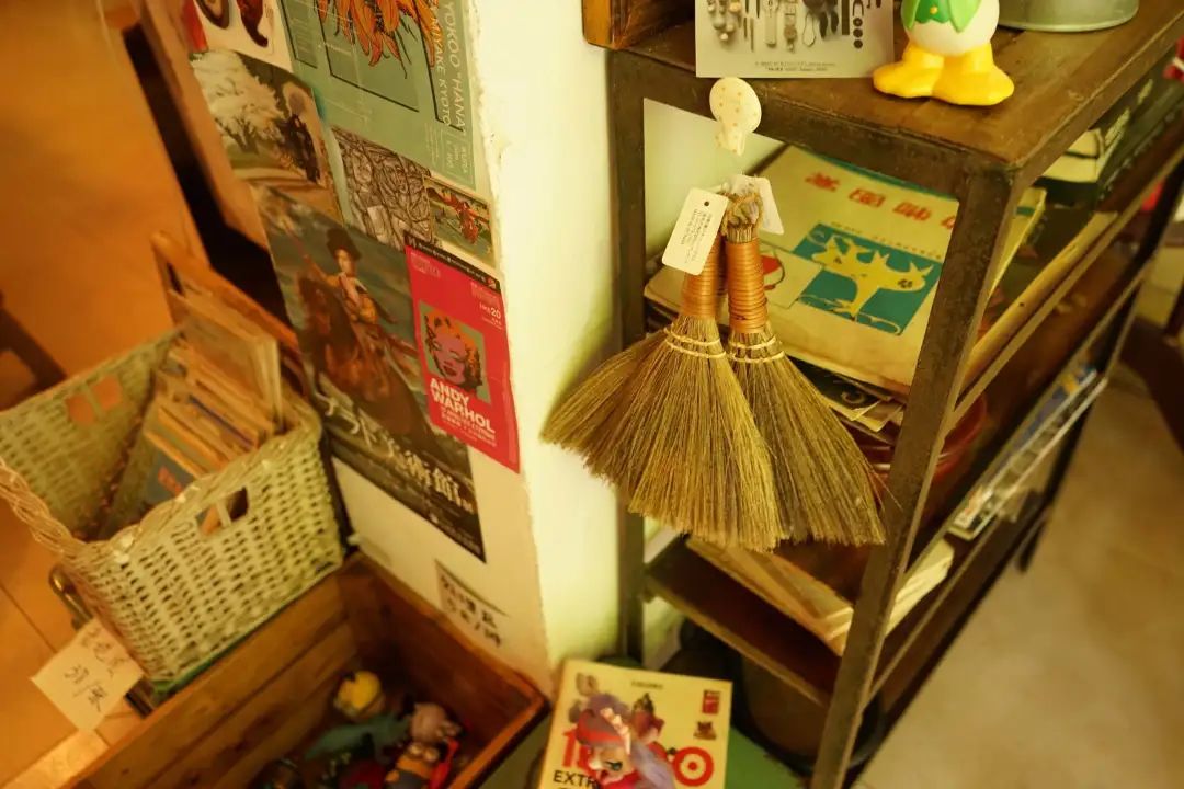 人民公园小南街,人民公园长发魔女