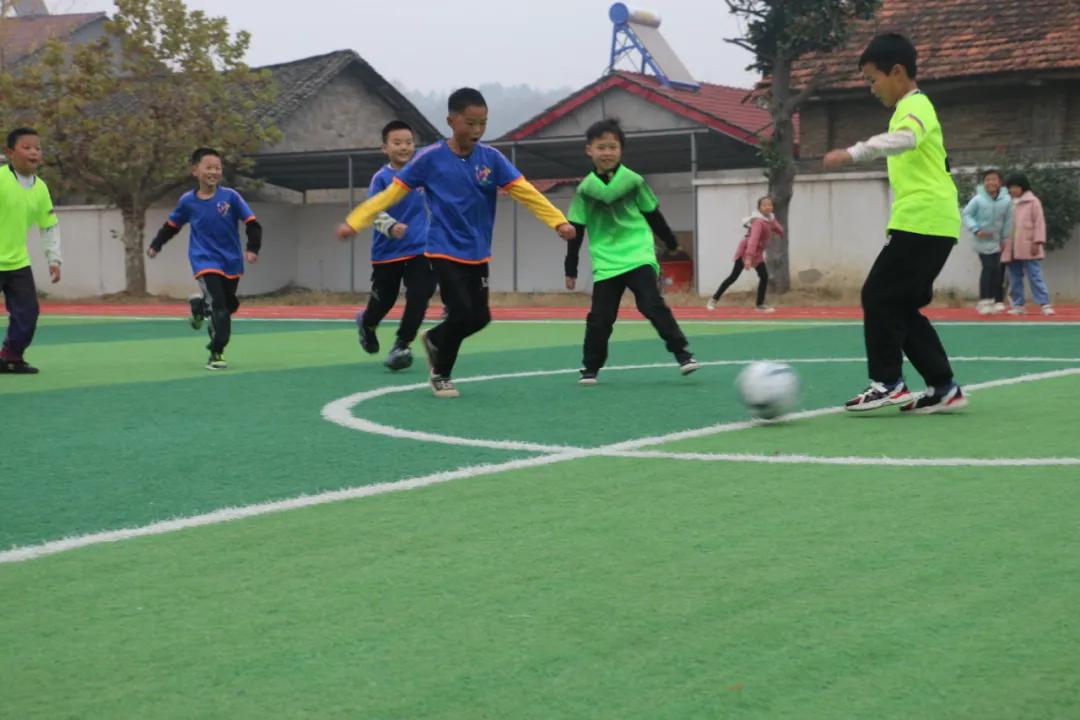 青春活力校园足球比赛,洪山区校园足球联赛