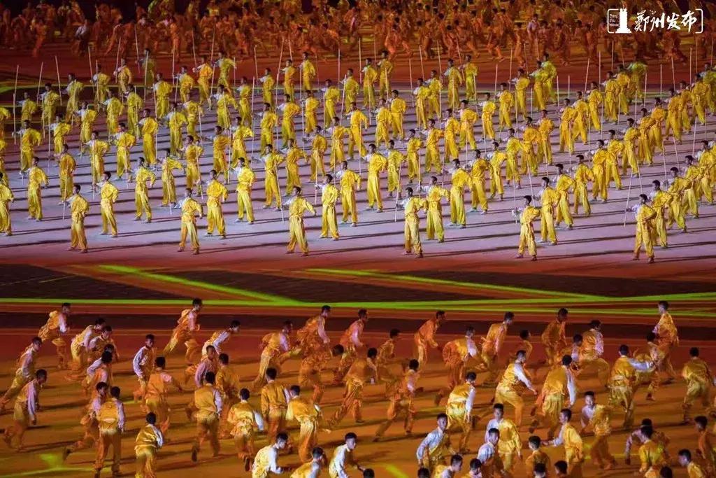 郑州奥体中心震撼场面,郑州奥体中心晚上视频