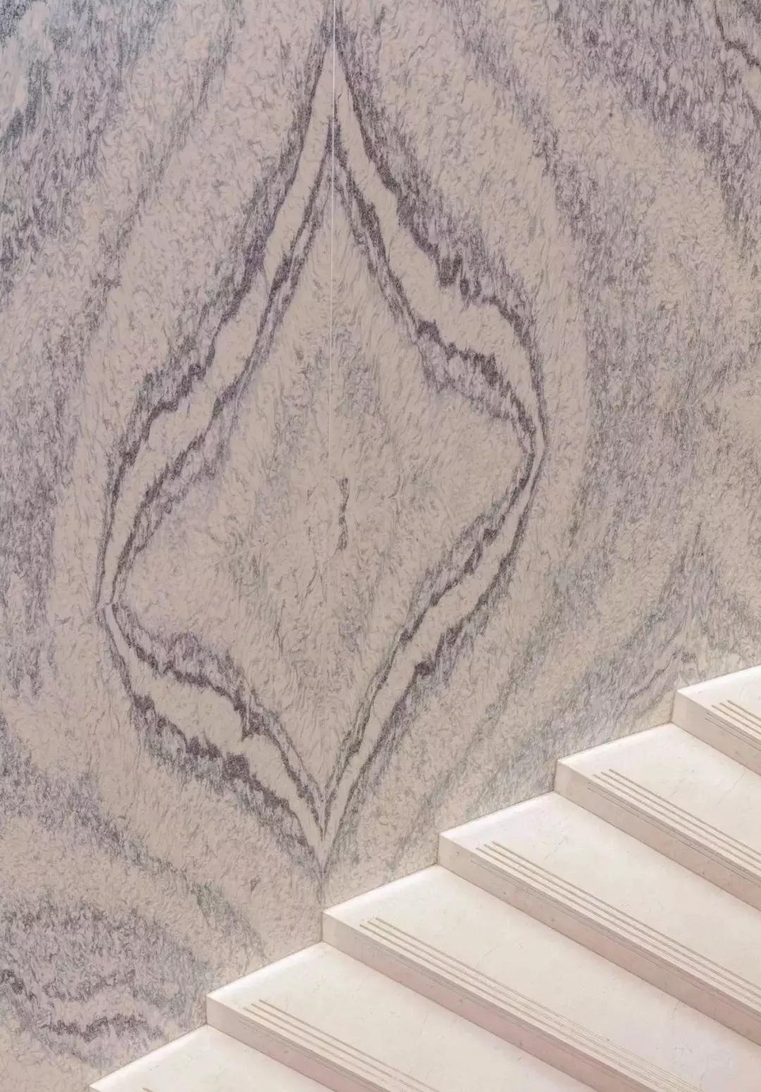 世界最奢华金色楼梯扶手,最奢侈旋转楼梯