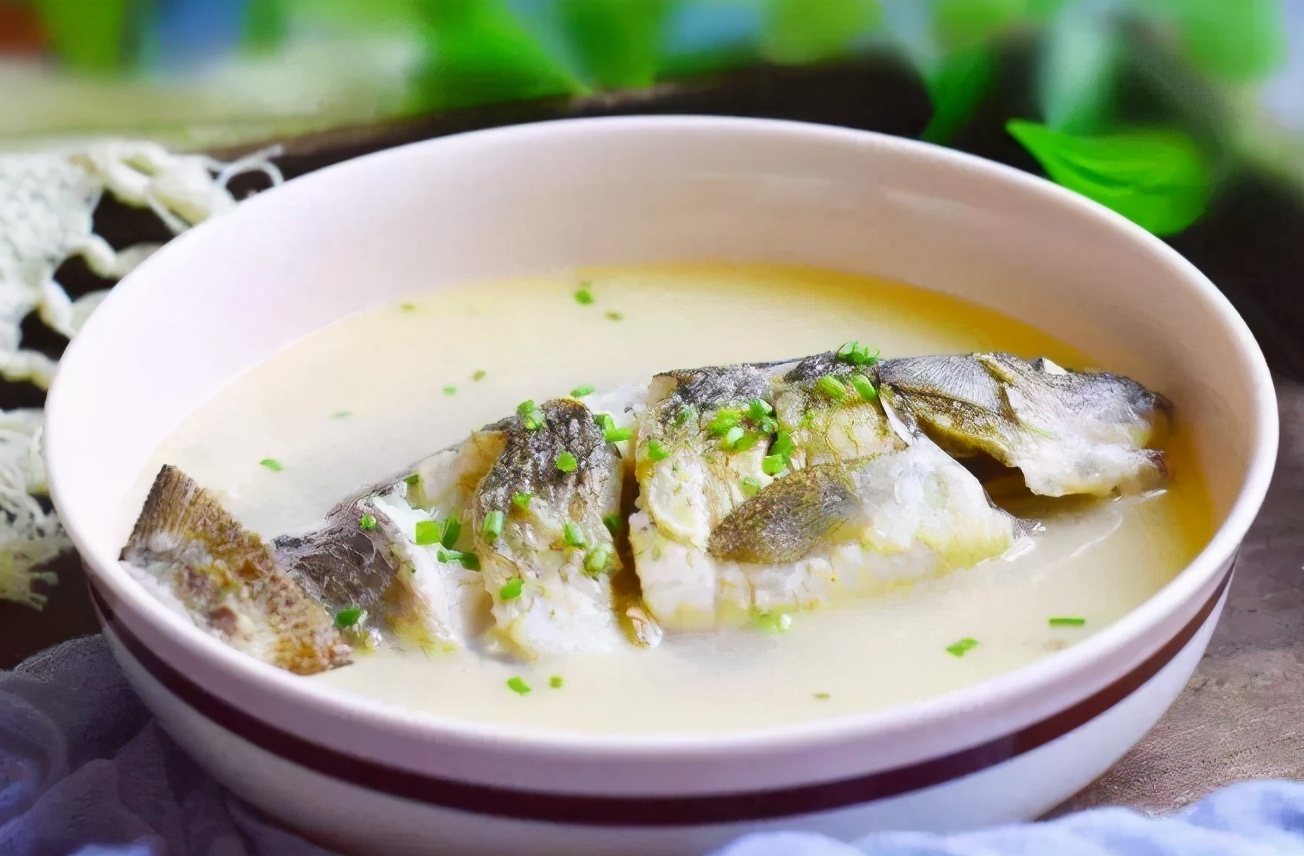 煮鱼汤怎么煮才好喝,直接煮鱼汤怎么炖才能好喝