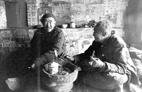 闲聊东北：老东北的怪（8）：火盆土炕烤爷太