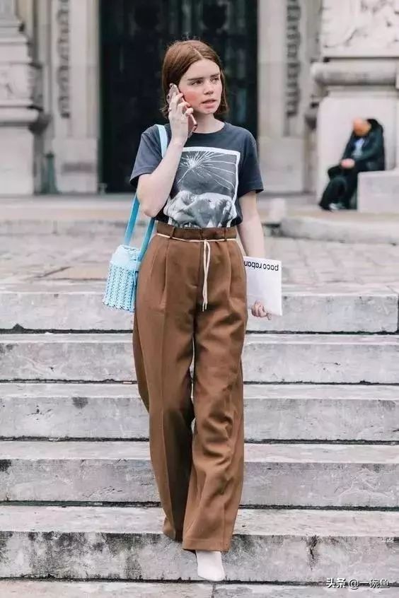 今年流行纸袋裤显瘦又拔高,纸袋裤是什么
