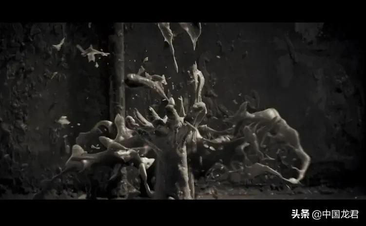 《僵尸》：僵尸片最后的荣光，也是港片最后的惊艳之作