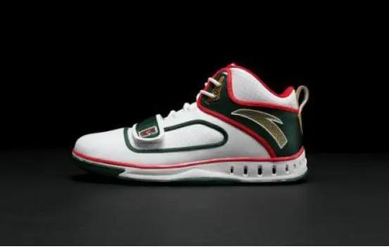 狼王加内特穿过的球鞋,球鞋加内特