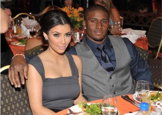 金-卡戴珊的上位史！掀翻希尔顿，戏耍NBA球星，最后榨干坎爷