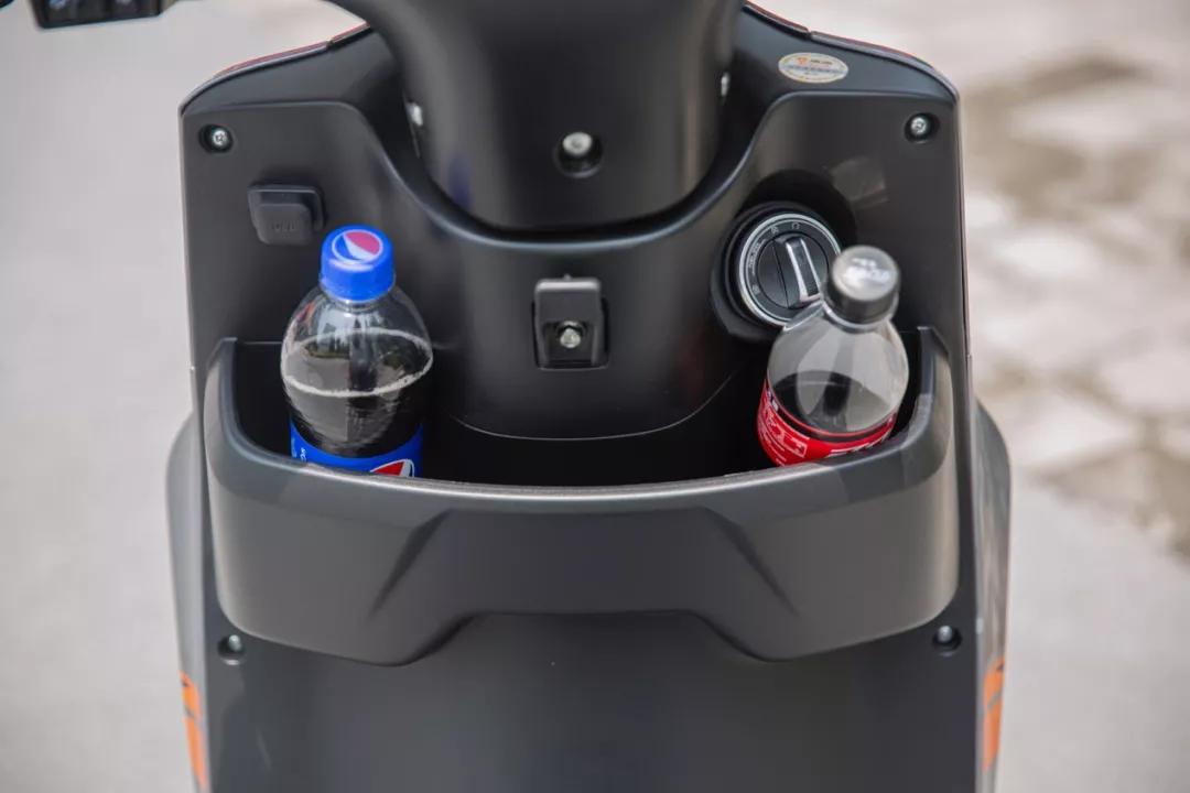 雅迪轻便摩托T9D能装多大电池,雅迪t9