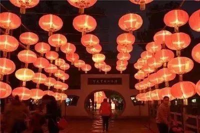 包汤圆滚元宵的介绍,元宵节滚元宵包汤圆区别